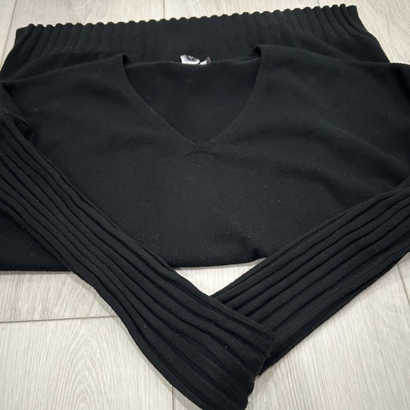 French Connection Vneck Oversized Sweater - Picture 5 of 5